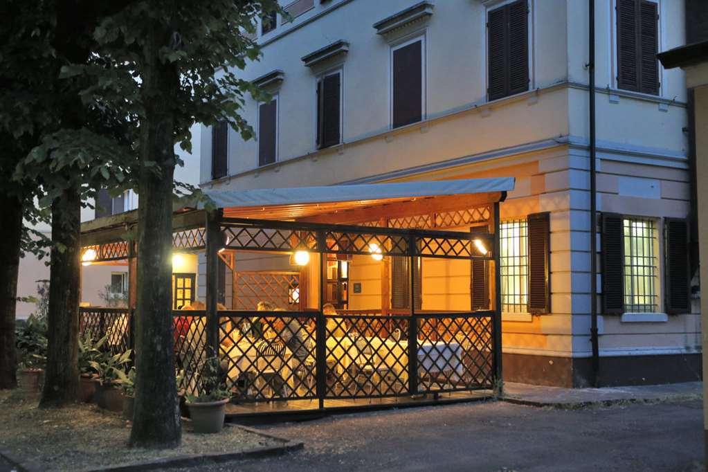 Hotel Le Ville Modena Restaurante foto
